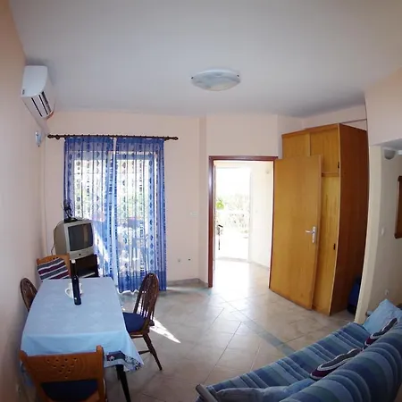 Apartment Milena *